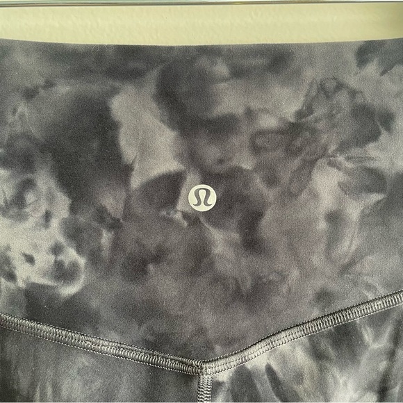 Lululemon Align Short 8" *Diamond Dye biker space tie dye grey black high rise 4 - Picture 6 of 14